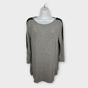 Soft Surroundings Womens Cassidie Top Sz Medium‎ Gray Crochet 3/4 Sleeve raglan
